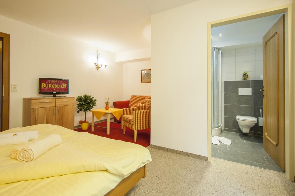 דורפגשטיין Hotel-Restaurant Burgblick חדר תמונה