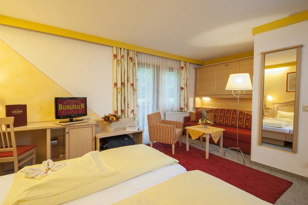 דורפגשטיין Hotel-Restaurant Burgblick חדר תמונה